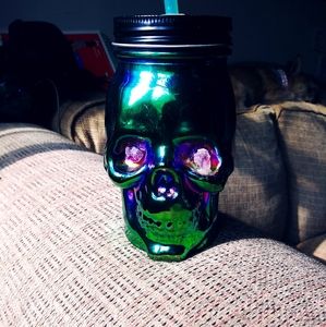 Glass skull mug with Amethyst eyes